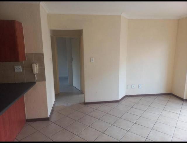 2 BEDROOM PROPERTY TO RENT IN HEUWELOORD